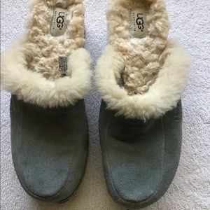 Light blue suede Ugg Clogs Size 11